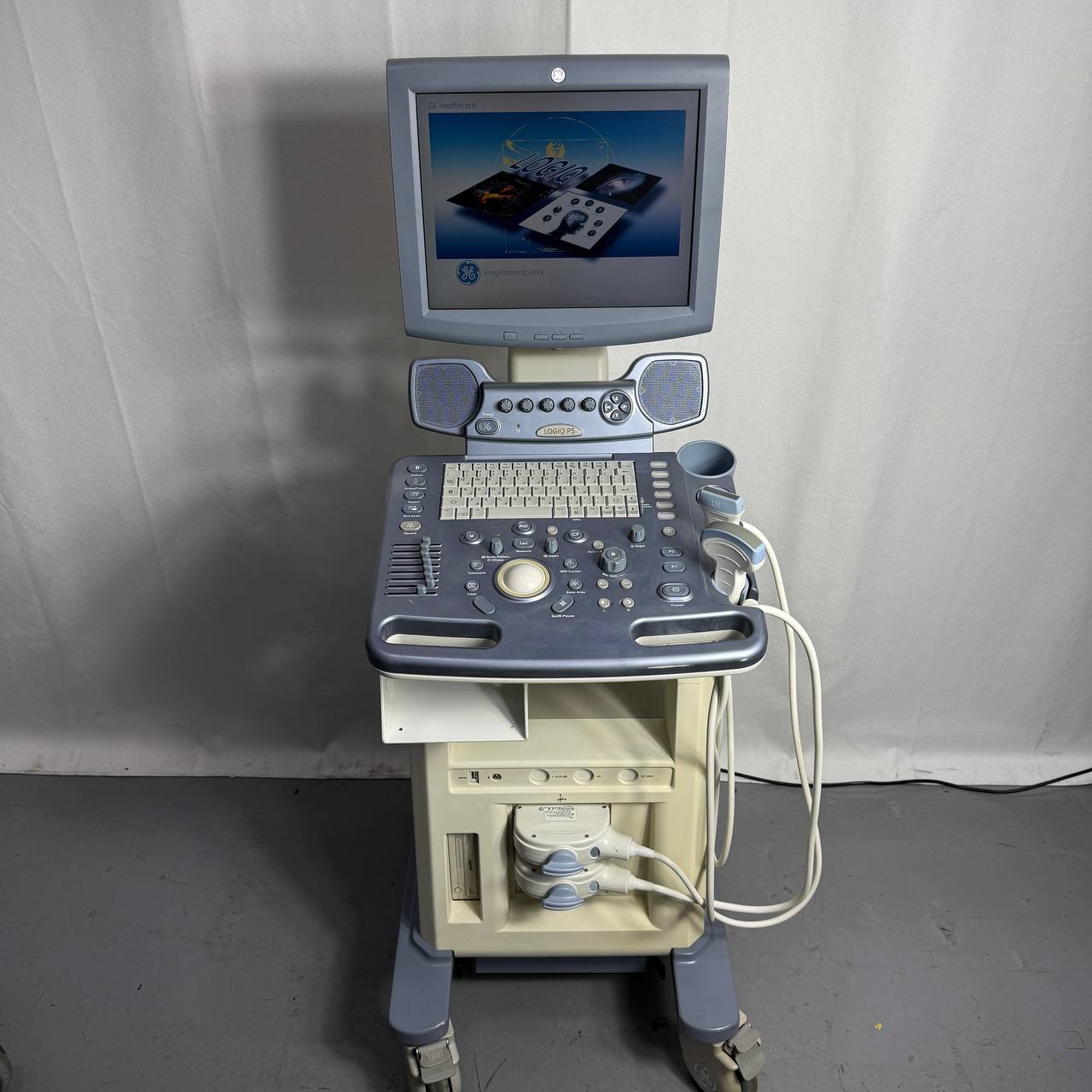 GE헬스케어 LOGIQ P5 Ultrasound System - photo 1