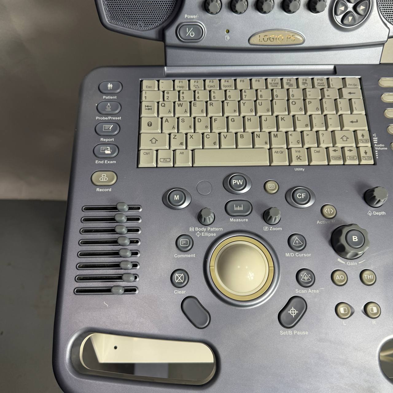 GE헬스케어 LOGIQ P5 Ultrasound System - photo 3