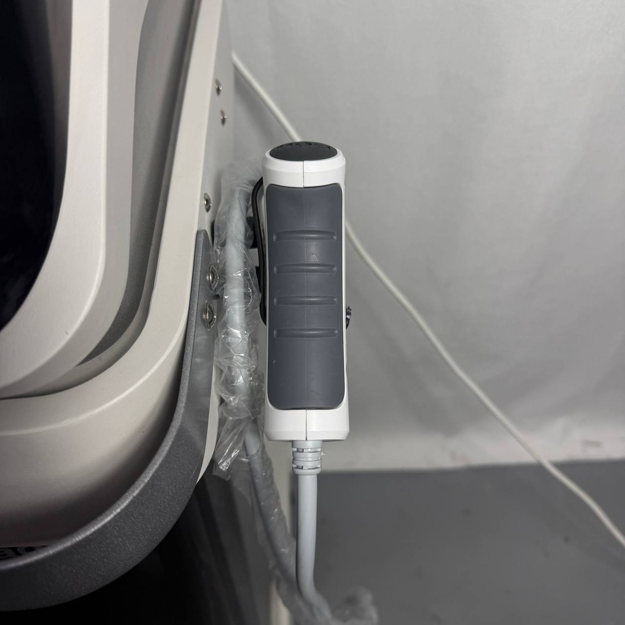 ITC Ulforce Radial ESWT Shockwave Therapy Device - photo 4
