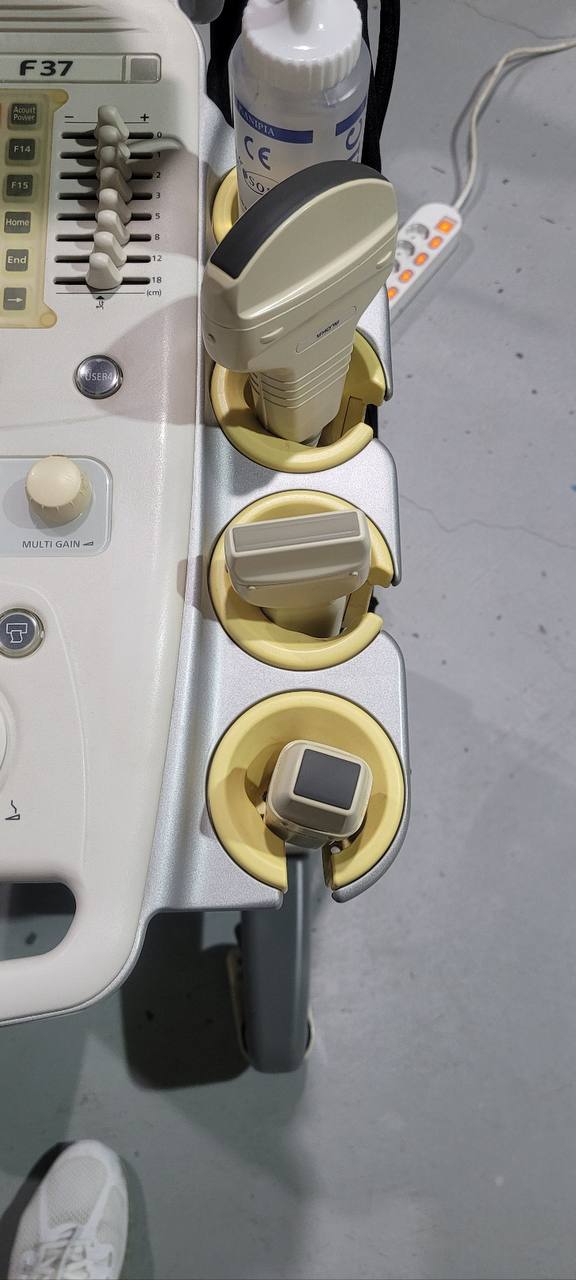 히타치 알로카 F37 Ultrasound System - photo 10