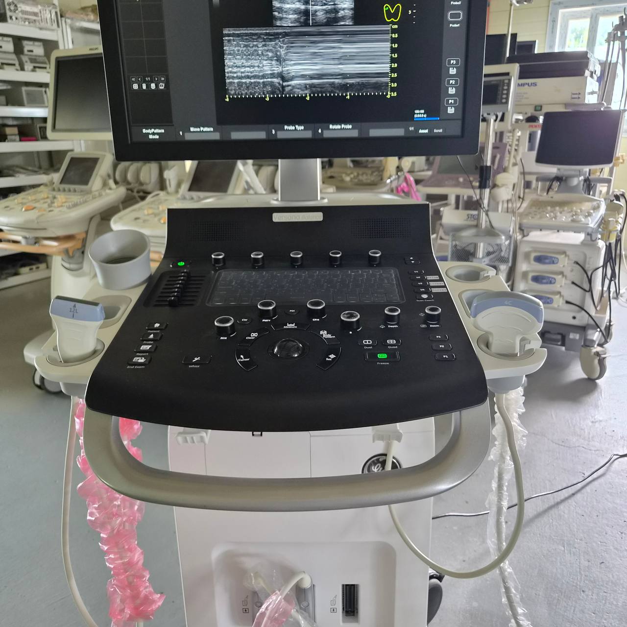 Used GE HealthCare Versana Balance (2021) Ultrasound Machine for Sale