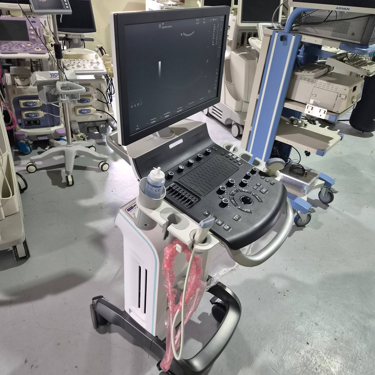 Used GE HealthCare Versana Balance (2021) Ultrasound Machine for Sale