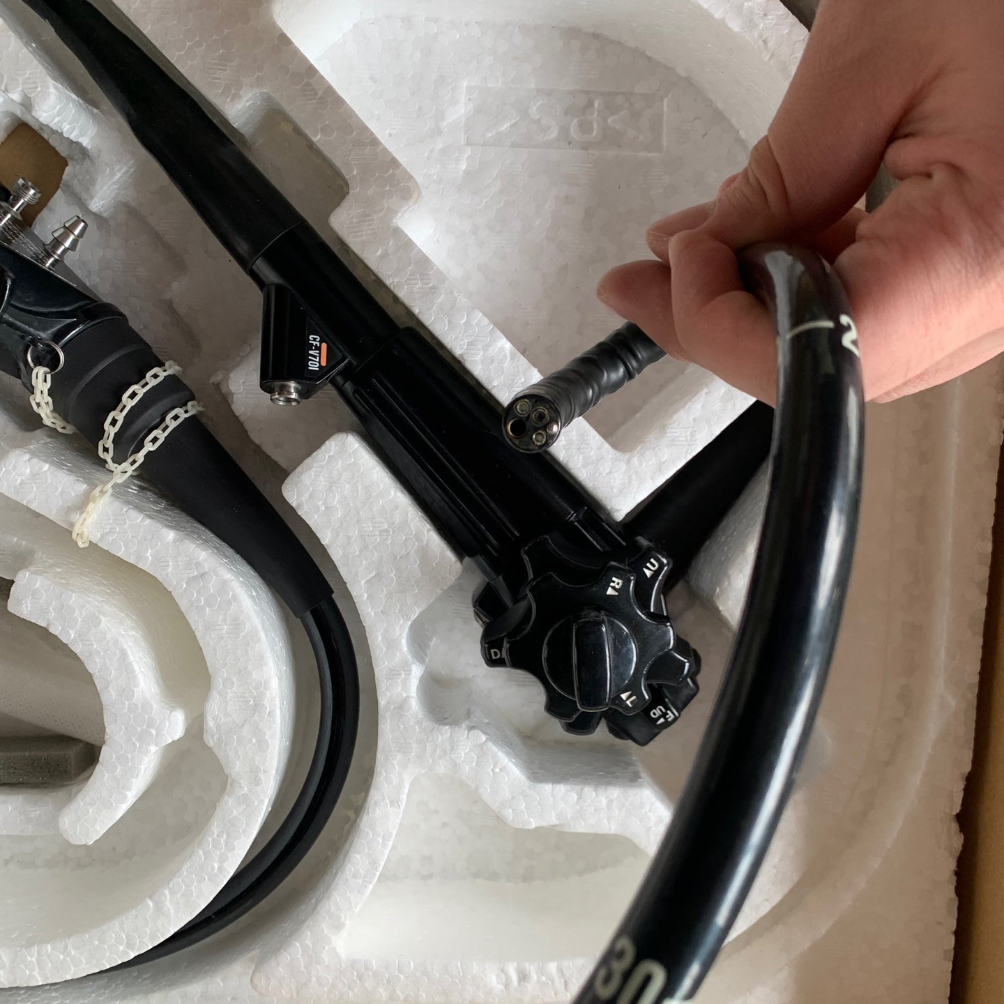 ($700) Olympus CF-V70I Colonoscope Endoscope (Worldwide)